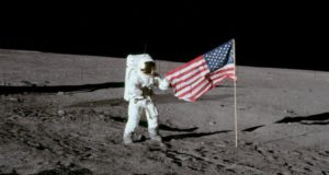les-premiers-pas-de-neil-armstrong_982686_667x333