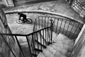 henri-cartier-bresson-homme-velo